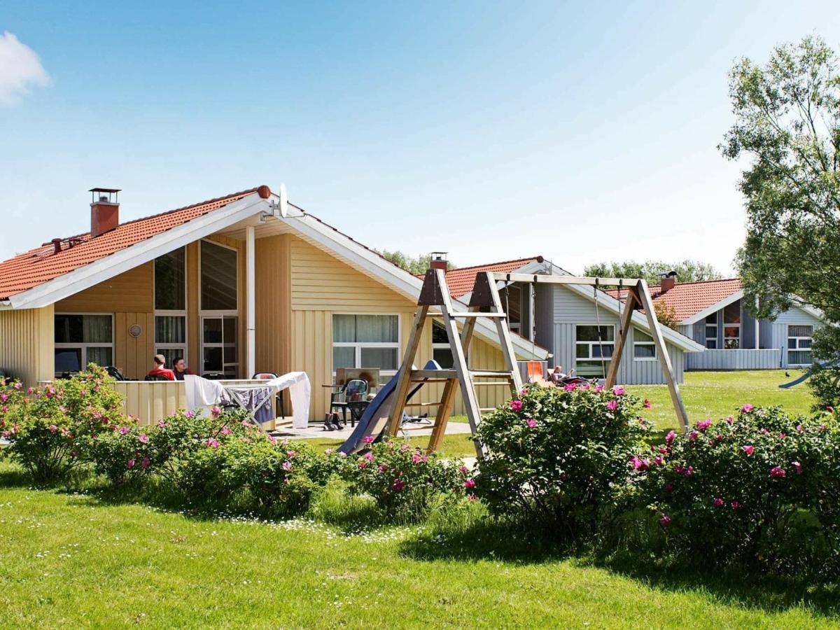 12 Person Holiday Home In Otterndorf Exteriör bild